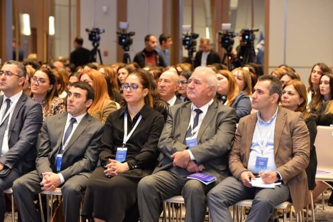 Dekabrın 4-də“Məktəbəqədər təhsildə keyfiyyətə yeni baxış” adlı II beynəlxalq konfrans keçirildi.